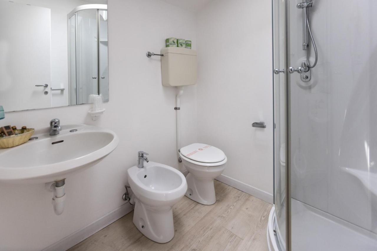 Hotel Roma Aparthotel Malcesine Exteriör bild