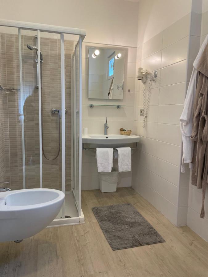 Hotel Roma Aparthotel Malcesine Exteriör bild